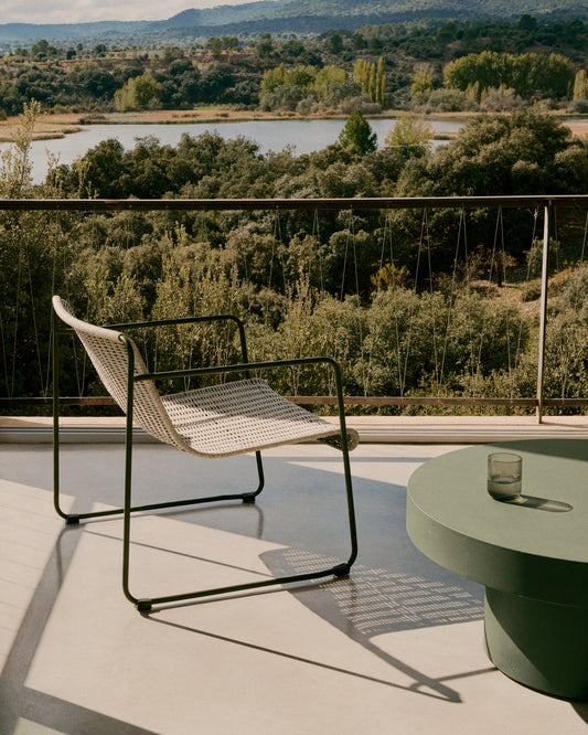 Sillón apilable Maurina de acero galvanizado verde y cuerda crudo y gris