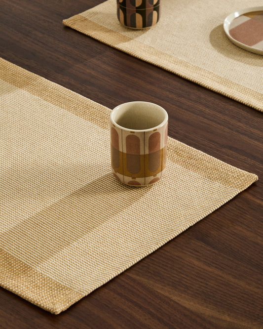 Tasse Julnet en céramique beige