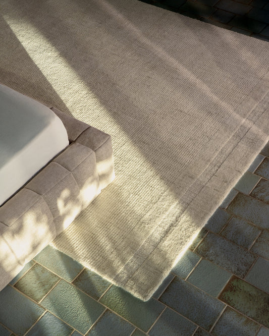 Tapis Dalena en laine jacquard à rayures beiges 300 x 200 cm