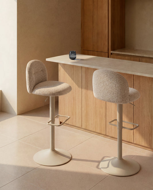 Tabouret Arino en chenille beige et pieds en métal beige 65 cm
