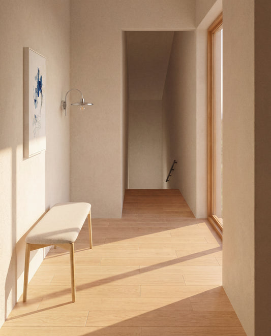 Banco Evera de chapa de roble con acabado en tono natural y chenilla beige 122 cm