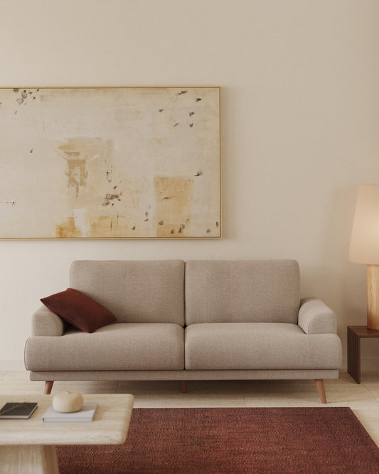 Sofá Karin 2 plazas de chenilla beige y patas de madera maciza de haya con acabado tono nogal 211 cm