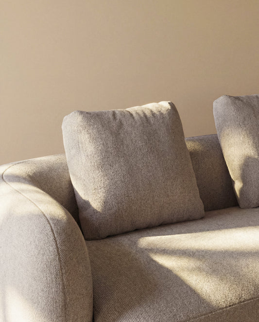 Coussin Martina en chenille couleur pierre 52 x 52 cm