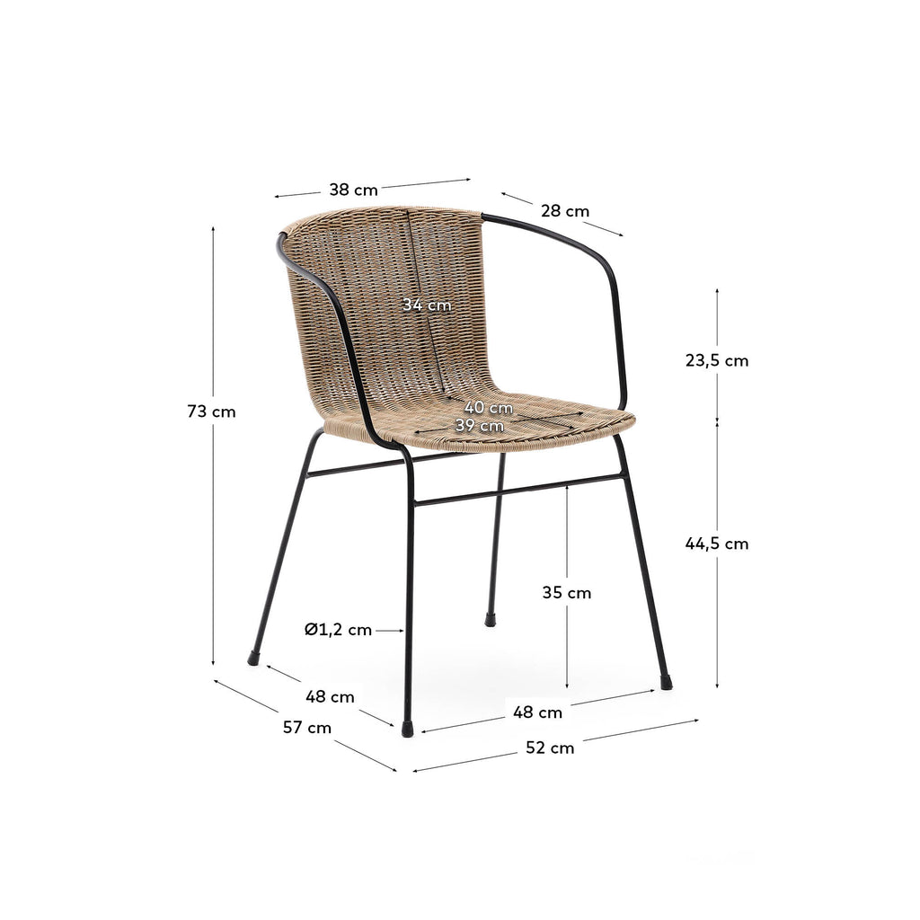 Chaise empilable Eltiera en rotin synthétique avec structure et accoudoirs en acier noir