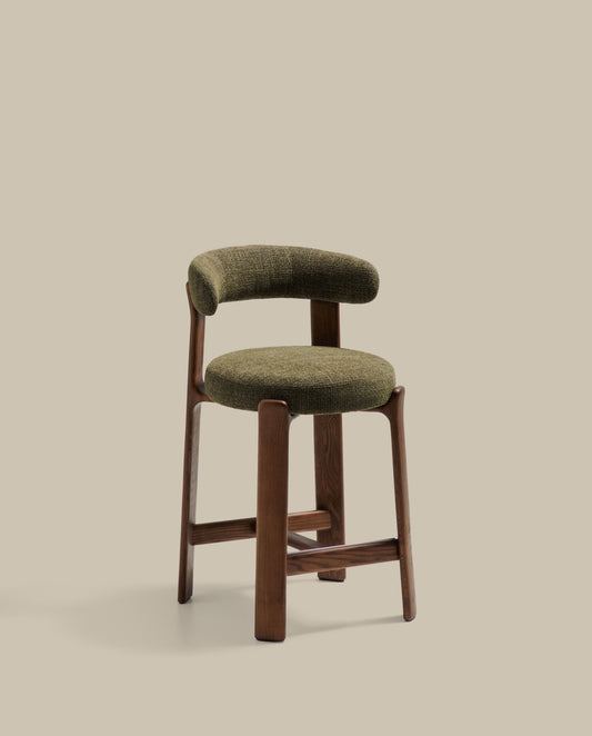 Tabouret Granite en tissu chenille verte et bois de frêne avec finition ton noyer FSC 100 % 65 cm