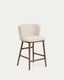 Tabouret Ciselia en chenille épaisse beige et pieds en bois de frêne avec finition ton noyer FSC Mix Credit 65 cm