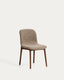 Chaise Elnor en chenille marron avec pieds en bois de chêne finition noyer