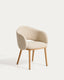 Silla Maina de chenilla gruesa beige y patas de madera maciza de fresno con acabado tono natural FSC Mix Credit