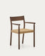 Silla Yalia de madera maciza de roble con acabado nogal y asiento de cuerda FSC Mix Credit