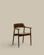 Silla Fondes de madera maciza de roble con acabado nogal FSC Mix Credit