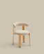 Silla Granite de chenilla beige y madera maciza de fresno con acabado tono natural FSC 100%