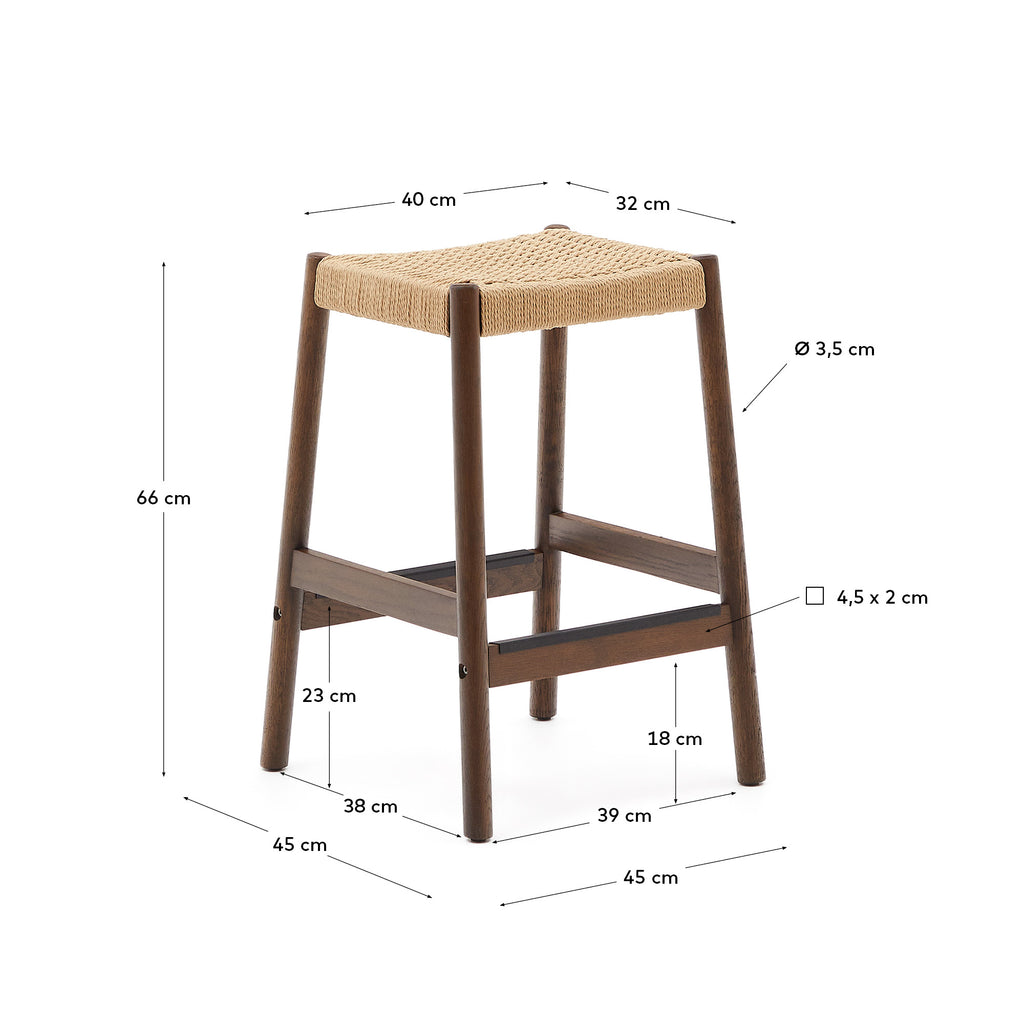 Tabouret Yalia en bois de chêne, finition noyer et assise en corde, hauteur 65 cm FSC 100 %