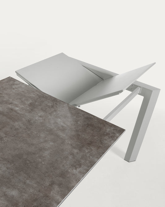 Taula extensible Axis porcellànic acabat Vulcà Cendra i potes d'acer gris 160 (220) cm