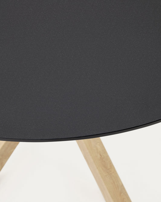 Taula rodona Argo de vidre negre mat i potes d’acer efecte fusta Ø 150 cm