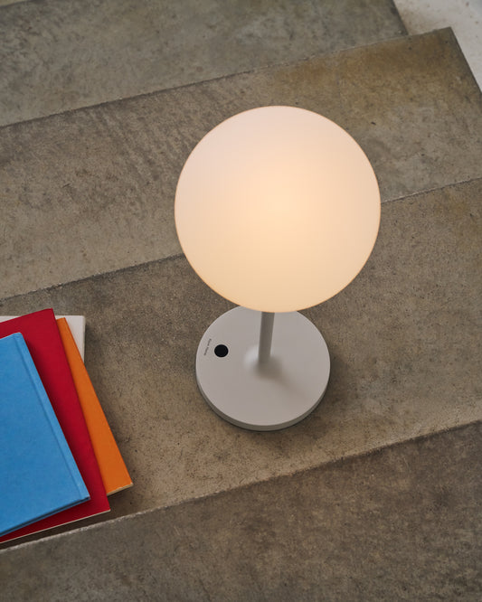 Llum de taula d'exterior Dinesh d'alumini gris 40 cm