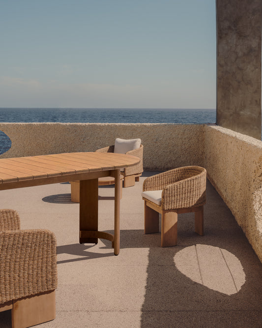 Mesa Xoriguer de  madera maciza de eucalipto 280 x 110 cm FSC 100%