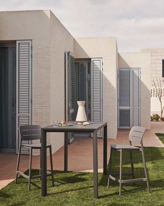 Taula d'exterior alta Culip d'alumini amb acabat gris 150 x 77 cm