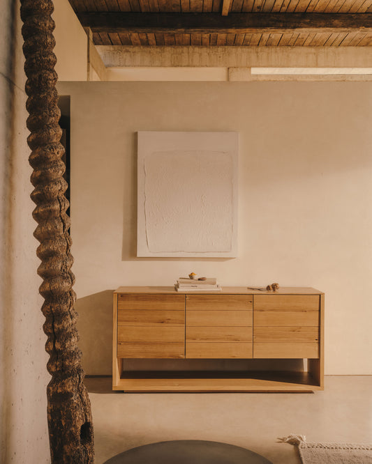 Aparador Alguema 3 portes en xapa de roure amb acabat natural 151 x 73 cm