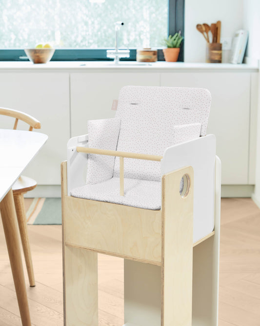 Coixí trona Nuun 100% cotó orgànic (GOTS) topets rosa