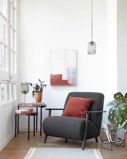 Lámpara de techo Hestia de metal con acabado latón y cristal gris