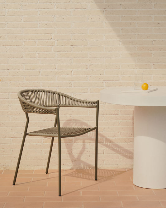 Cadira apilable d’exterior Futadera de corda sintètica verd i acer amb acabat pintat verd