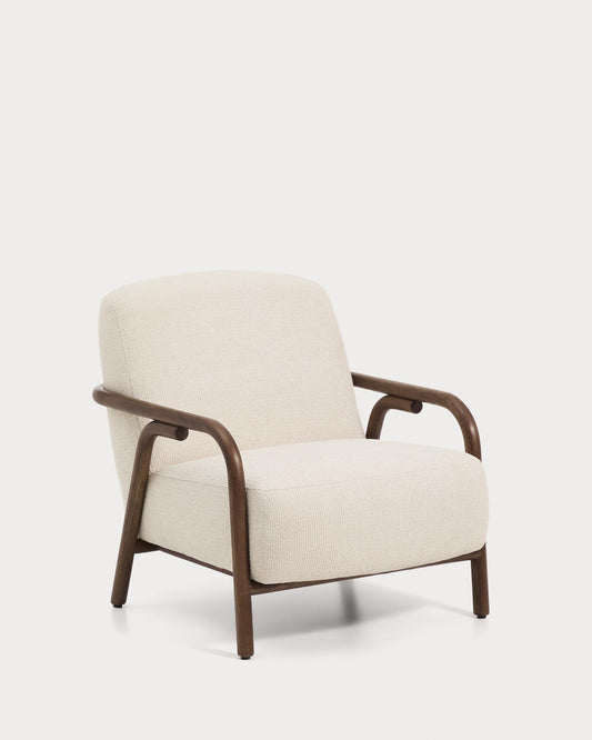 Fauteuil Sylo en tissu chenille beige et bois de frêne avec finition ton noyer FSC 100 %
