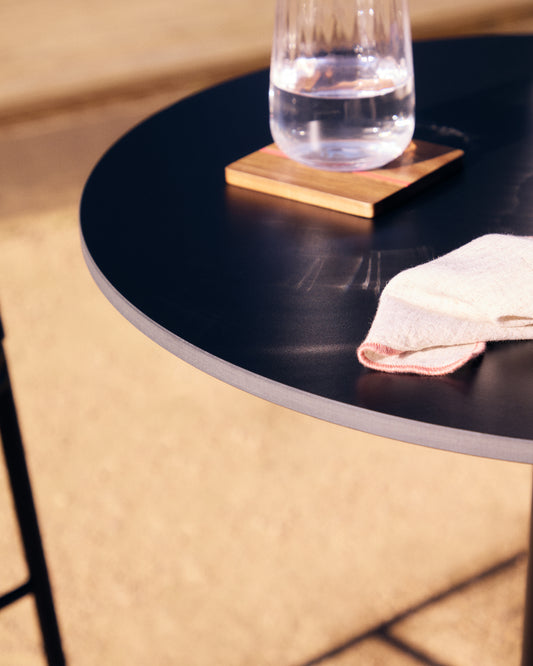 Mesa alta redonda Esilda negro con pie de metal acabado pintado negro Ø 60 x 96 cm