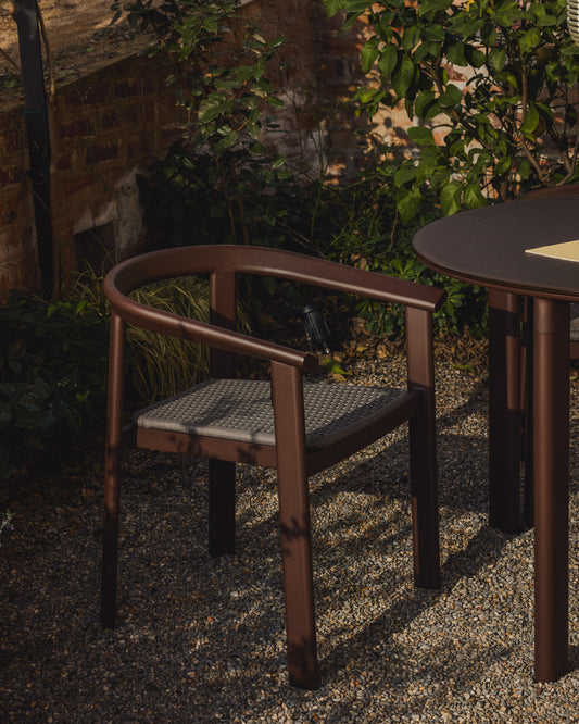 Silla apilable de exterior Erice de aluminio y cuerda marrón