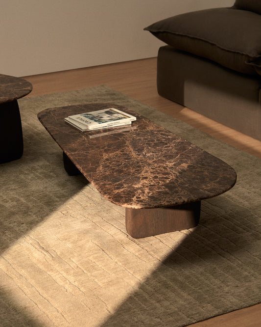 Taula de centre Pirita de marbre marró i potes de fusta massissa de roure amb acabat fosc 147 x 65 cm FSC 100%