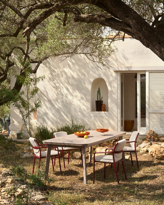 Taula extensible d’exterior Izola d’alumini amb acabat talip 220 (280) x 100 cm