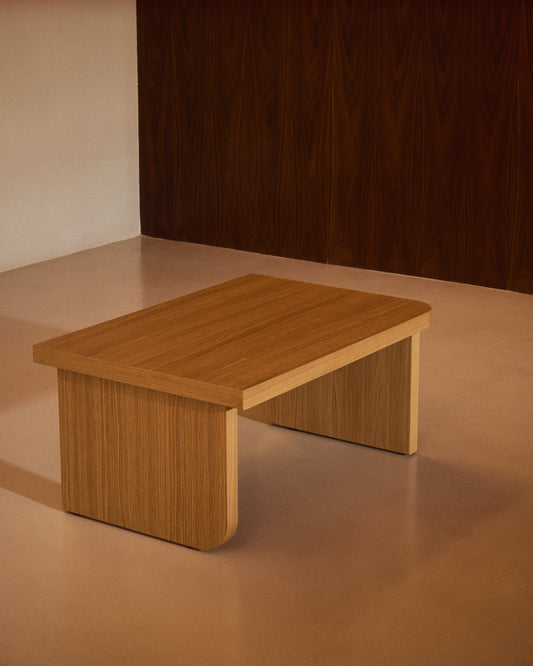 Taula de centre Oaq de xapa de roure amb acabat natural 89 x 62 cm FSC Mix Credit