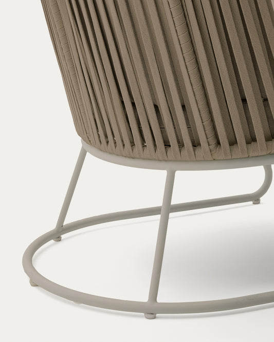 Butaca de exterior con respaldo alto Saconca de cuerda y acero galvanizado beige