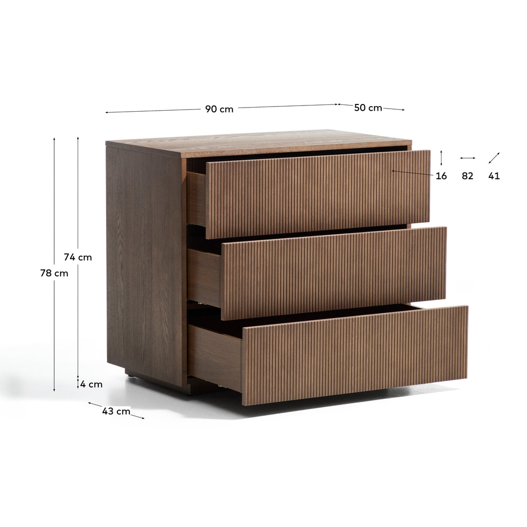Cómoda Helvine 4 puertas de chapa de fresno con acabado tono nogal 90 x 78 cm FSC 100%