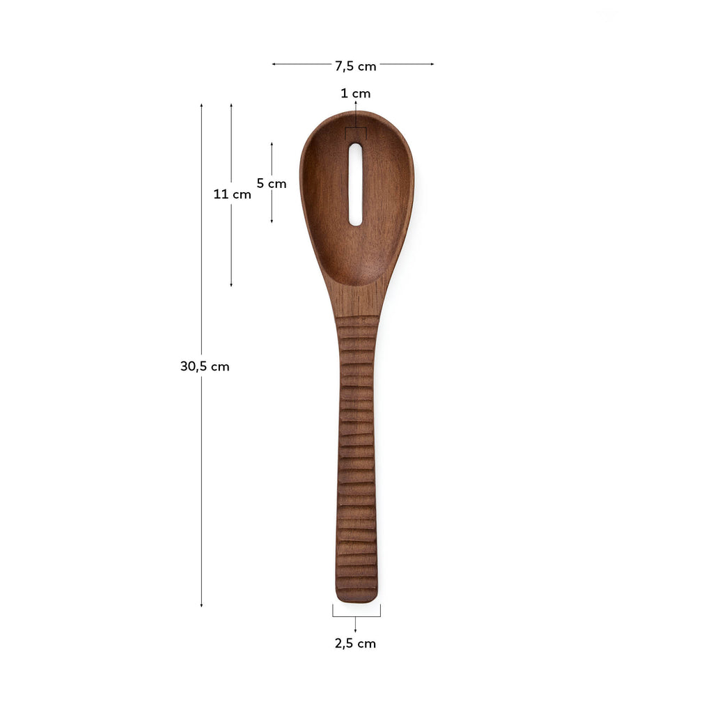 Cuillère avec trou Rommu en bois d’acacia FSC 100%