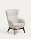 Fauteuil Adiran en chenille épaisse beige avec pieds en bois de chêne finition noyer