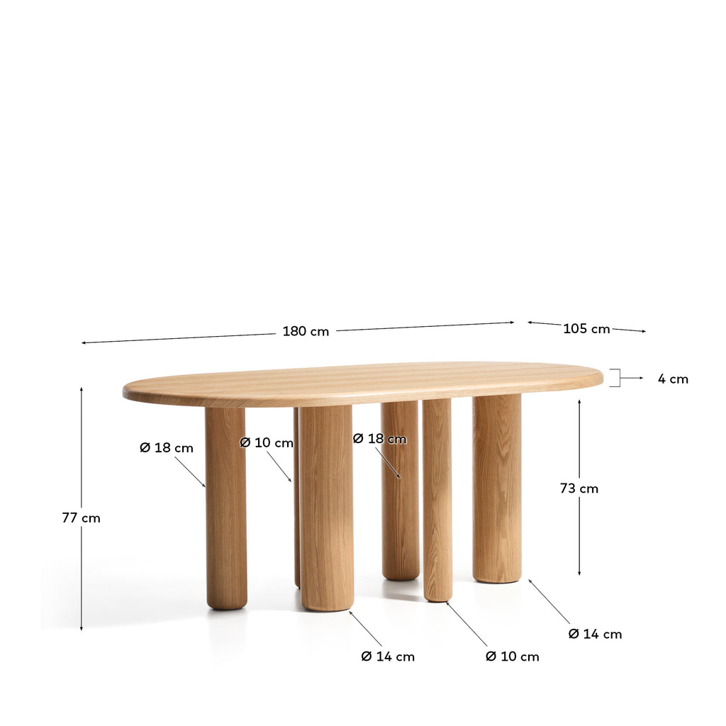 Taula ovalada Mailen en xapa de freixe amb acabat natural Ø 180 x 105 cm