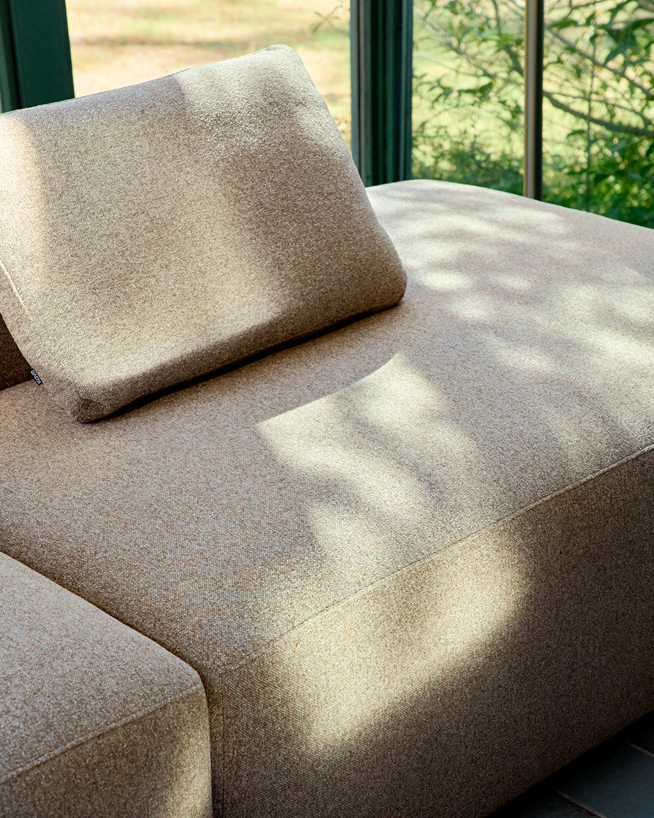 Coussin Blok en chenille marron 50 x 60 cm